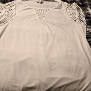 Off white blouse with keyhole sleeves